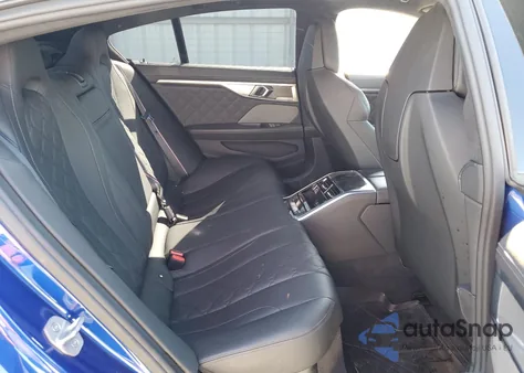 2023 BMW M8 z USA, uszkodzony, nr VIN WBSGV0C08PCM43252